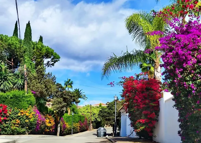 Riviera Del Sol Piscinas Playas Y Golf